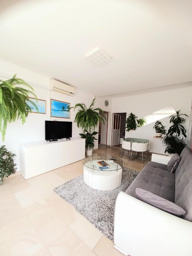 Apartment Eva Макарска Экстерьер фото